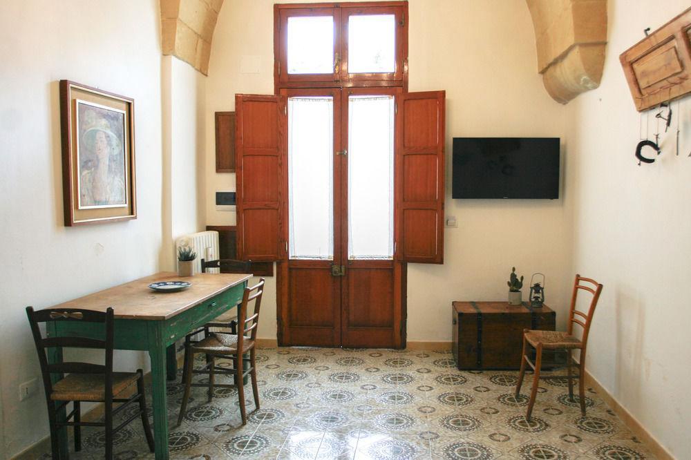 Sacre Bleu Apartments Lecce Buitenkant foto
