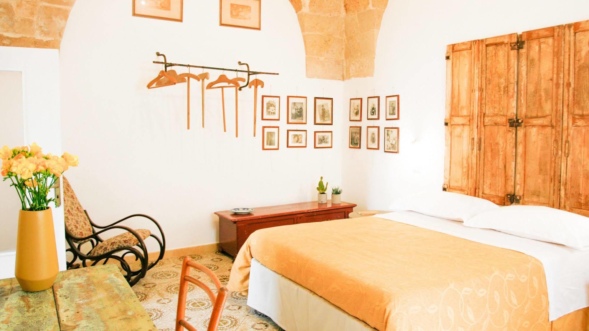 Sacre Bleu Apartments Lecce Buitenkant foto